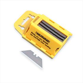 Utility Blades x 100 in a yellow plastic dispenser